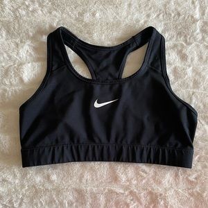 Size Large Black Nike Sports bra